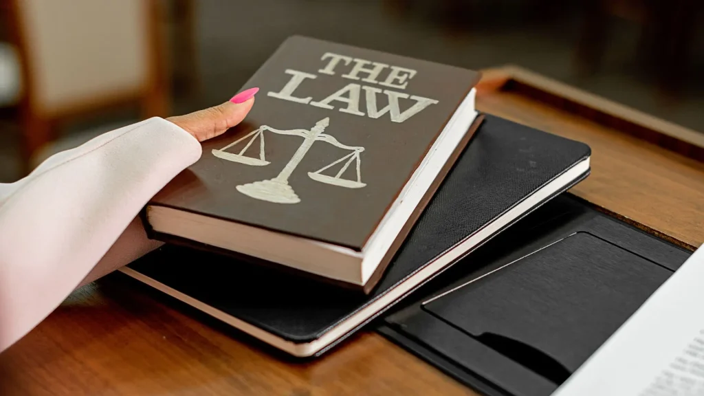 Personal Injury Claim vs Lawsuit_ What’s the Difference_ Image 2